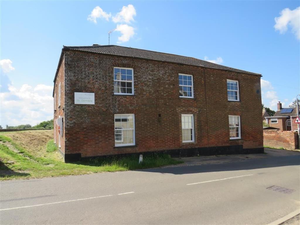 Riverbank Guest House Wiggenhall Saint Germans Exterior foto